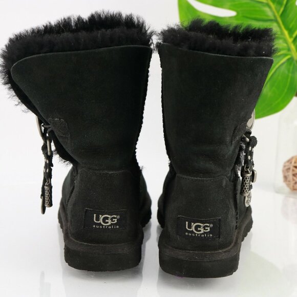 Ugg Womens Azalea Boot Size 6 Black Suede Shearling Sherpa Charms Short Bootie - Picture 6 of 11
